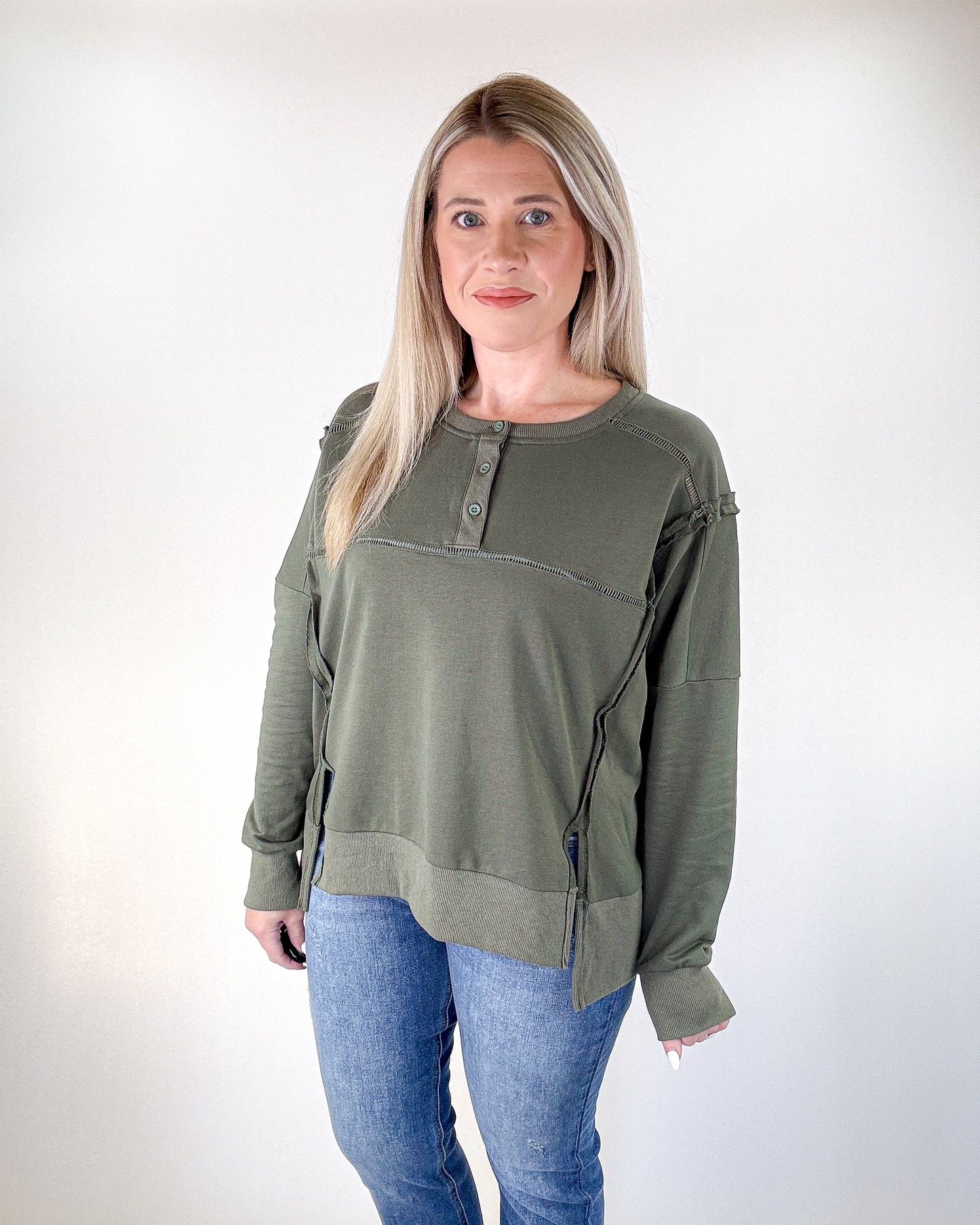 Oversized Henley Pullover